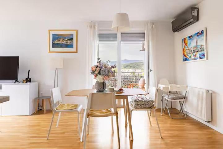 Eurorail Logistics Apartment Zagreb Buitenkant foto